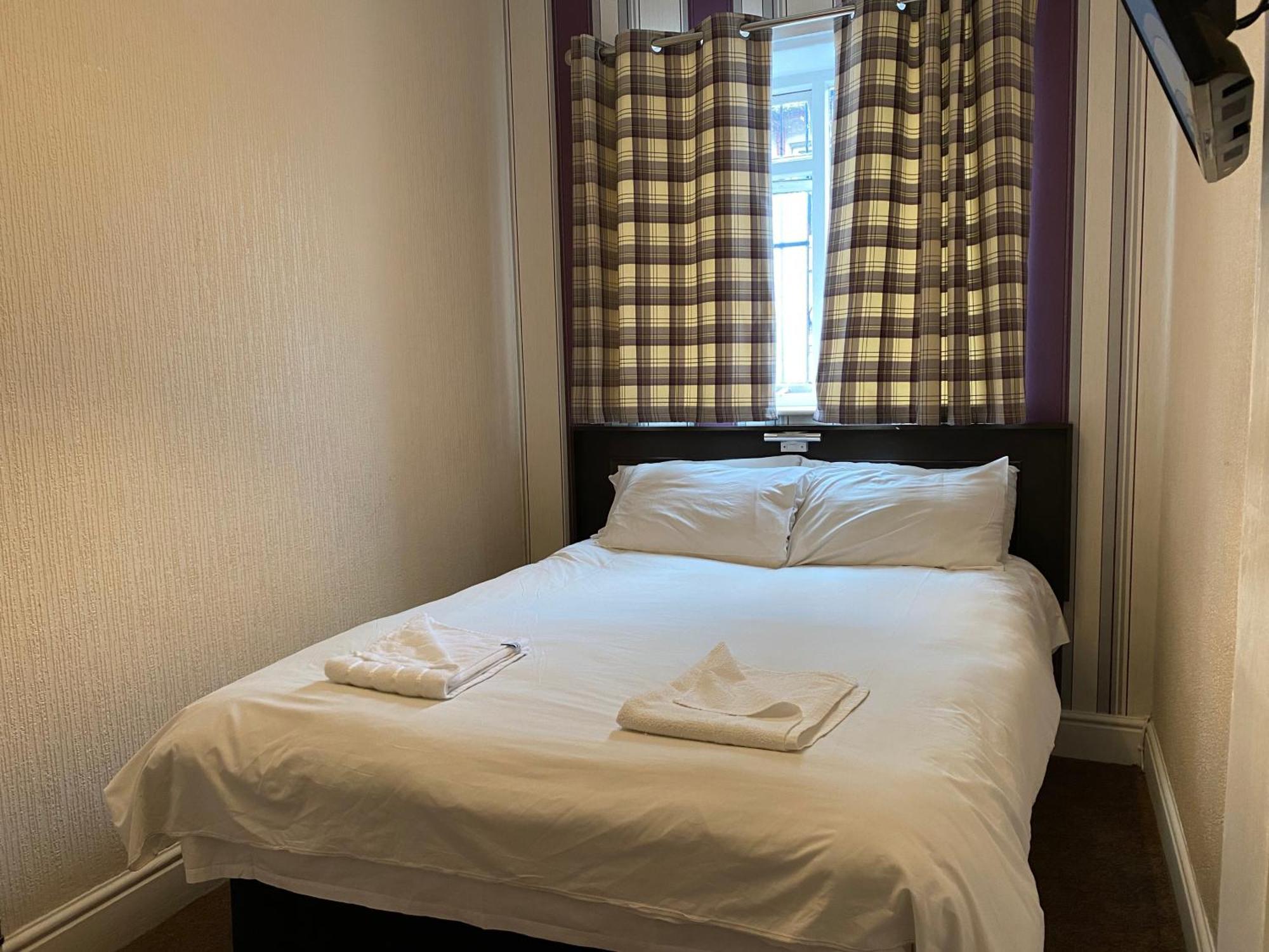 The Arncliff Hotel Blackpool Bagian luar foto
