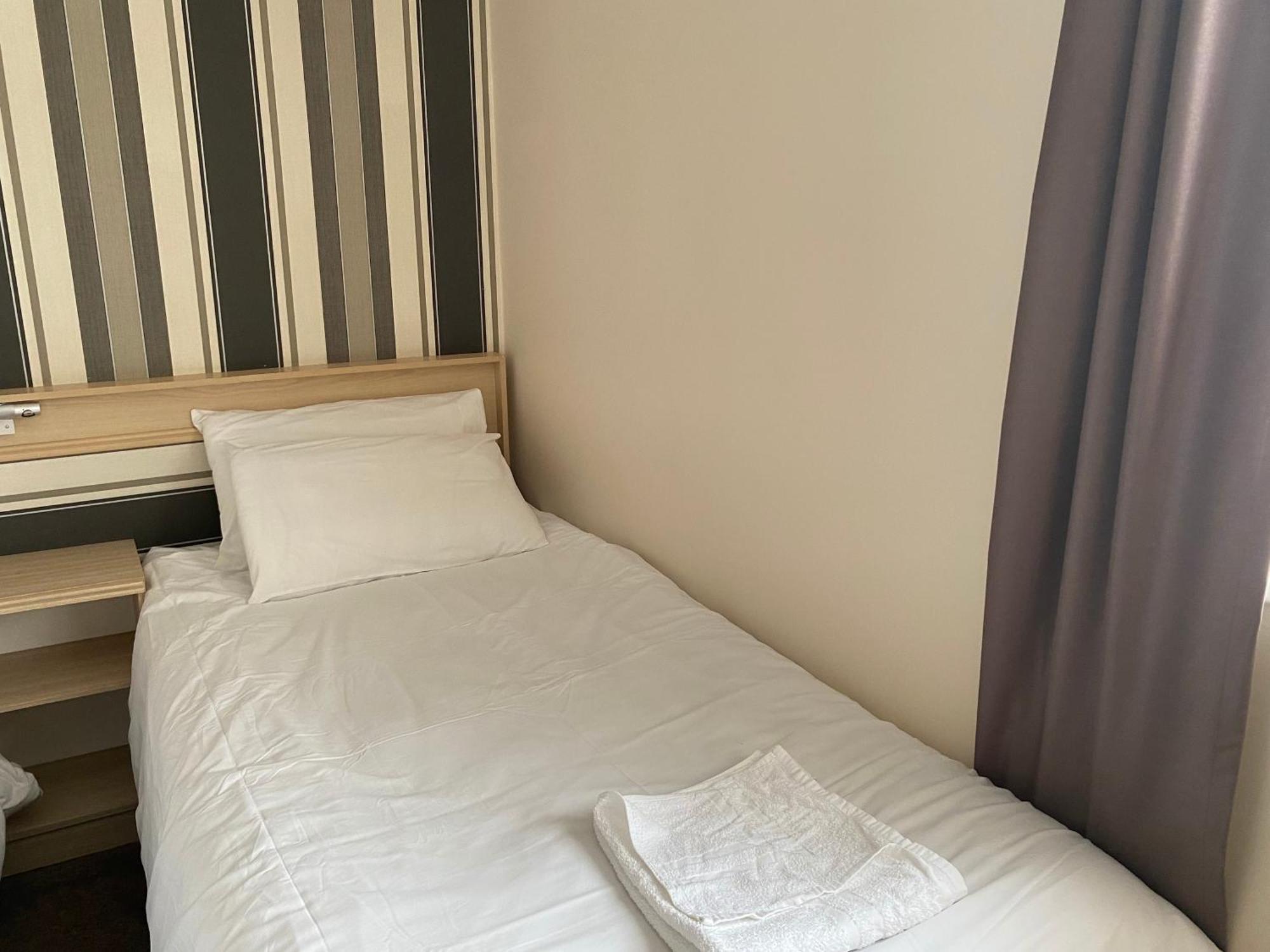 The Arncliff Hotel Blackpool Bagian luar foto